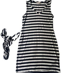 Banana Republic Black and White Sleeveless V-Neck Sundress